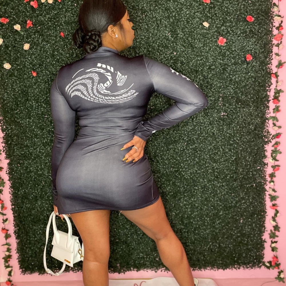 Long sleeve dress - Picture 2 of 2